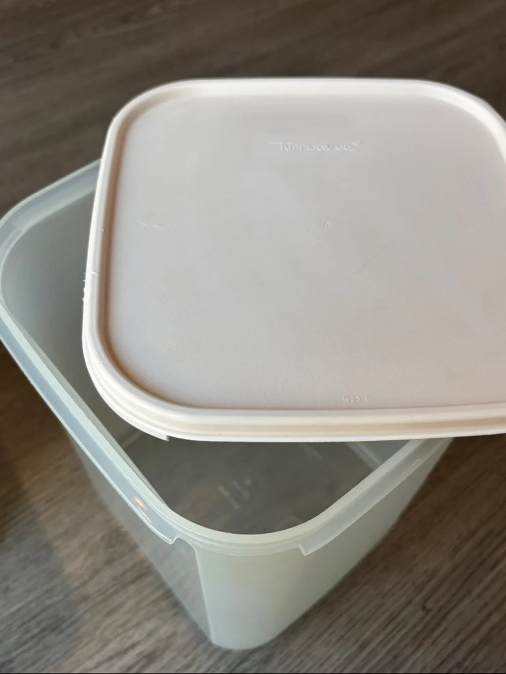 Tupperware Modular Mates Bundle, Store-n-Pour, Cereal, and Large Square with Lid